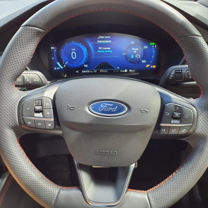 2025 Ford Kuga