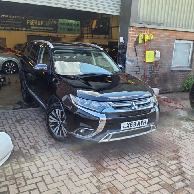 2025 Mitsubishi Outlander
