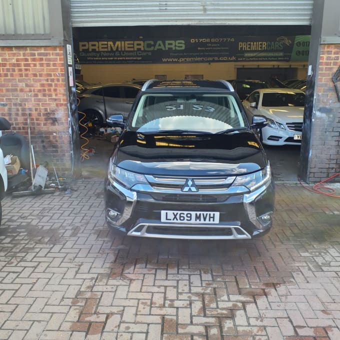 2025 Mitsubishi Outlander