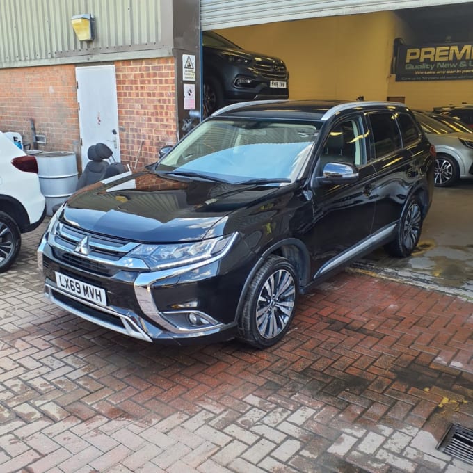 2025 Mitsubishi Outlander