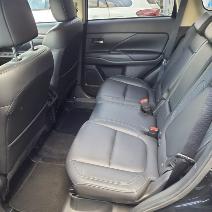 2025 Mitsubishi Outlander