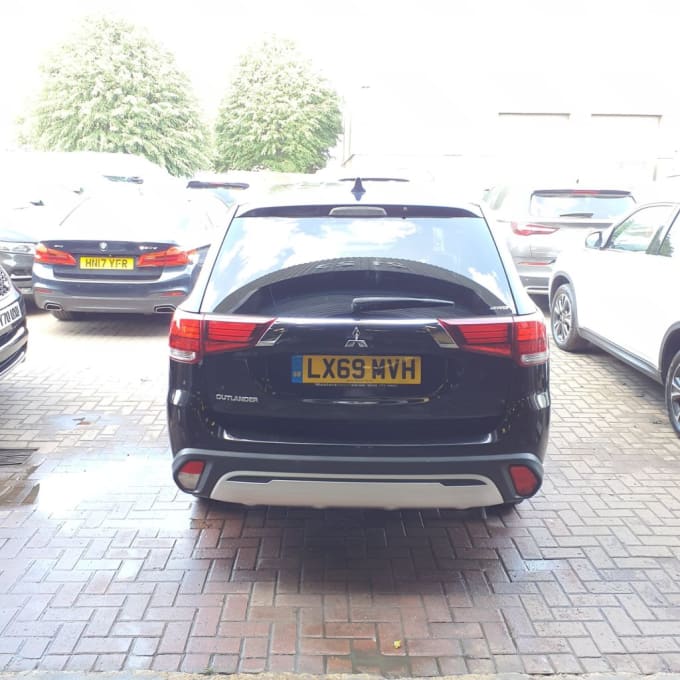 2025 Mitsubishi Outlander