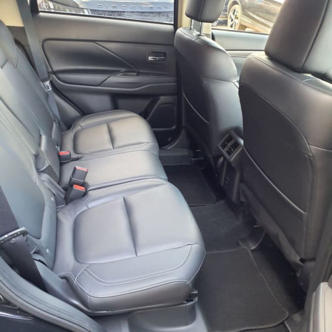 2025 Mitsubishi Outlander