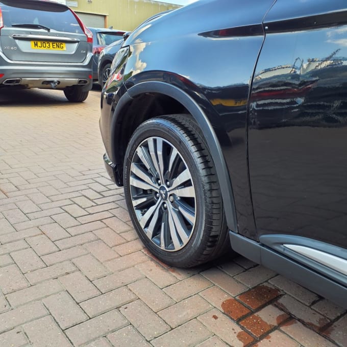 2025 Mitsubishi Outlander