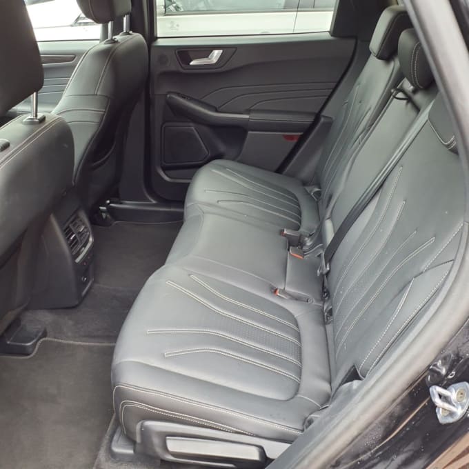 2025 Ford Kuga