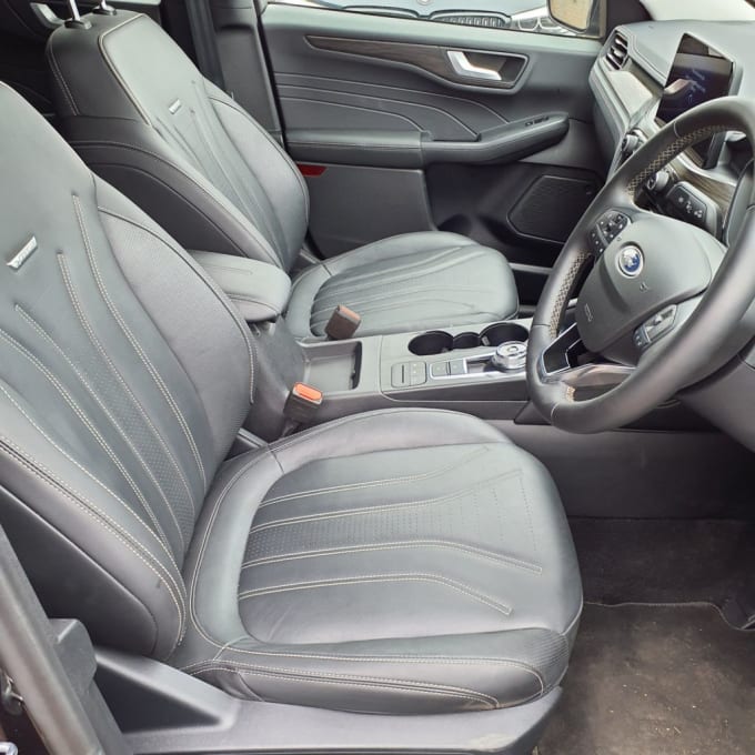 2025 Ford Kuga