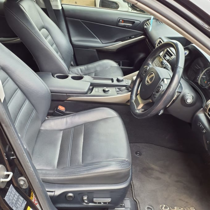 2025 Lexus Is