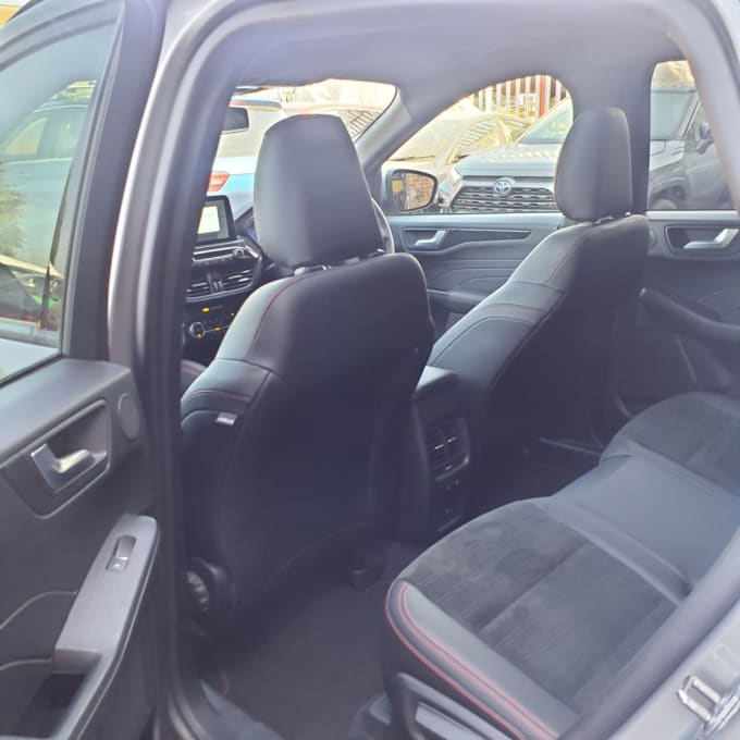 2025 Ford Kuga