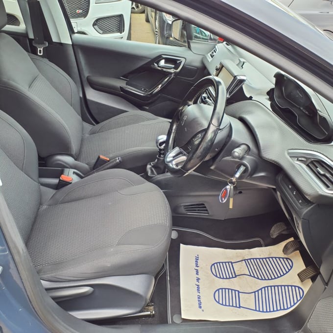 2025 Peugeot 208