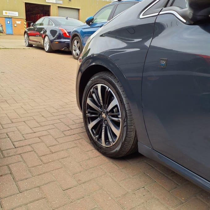 2025 Peugeot 208