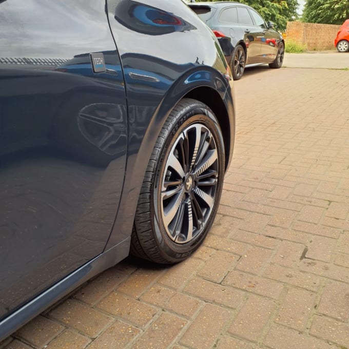 2025 Peugeot 208