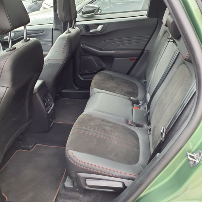 2025 Ford Kuga