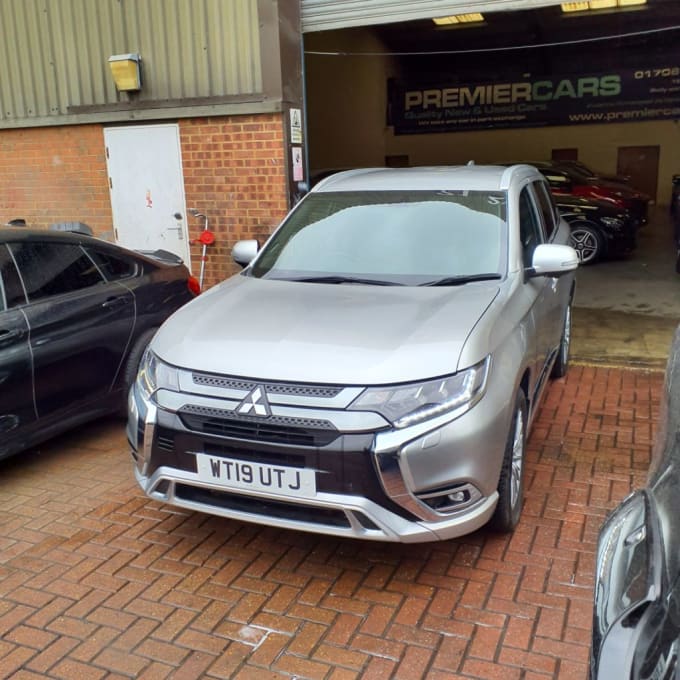 2025 Mitsubishi Outlander