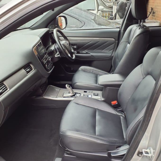 2025 Mitsubishi Outlander