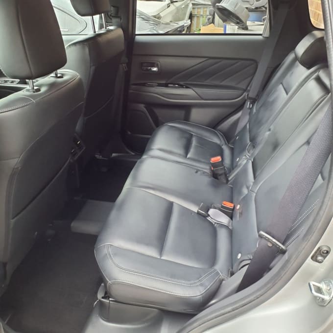 2025 Mitsubishi Outlander