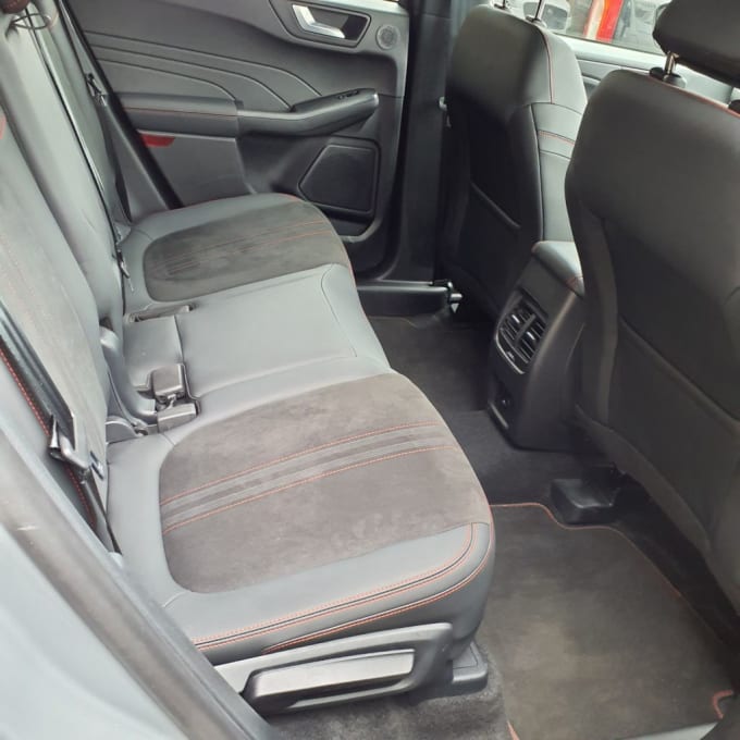 2025 Ford Kuga