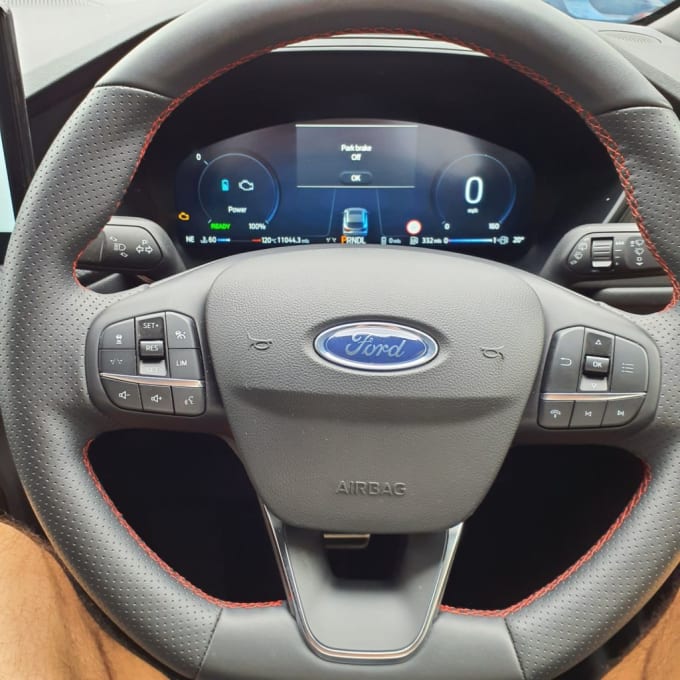 2025 Ford Kuga