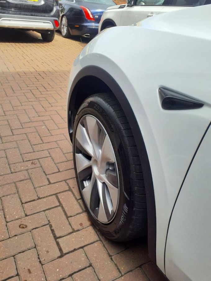 2025 Tesla Model Y