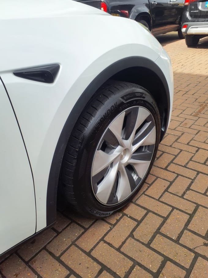 2025 Tesla Model Y
