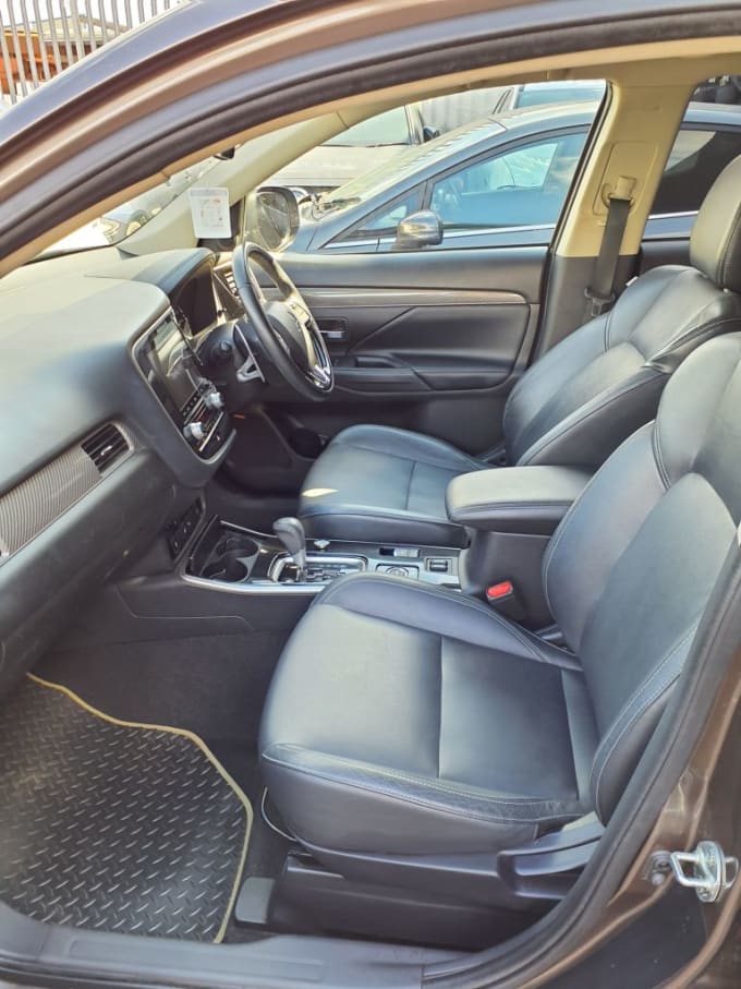 2025 Mitsubishi Outlander