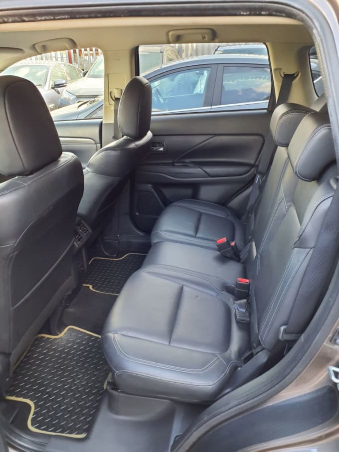 2025 Mitsubishi Outlander