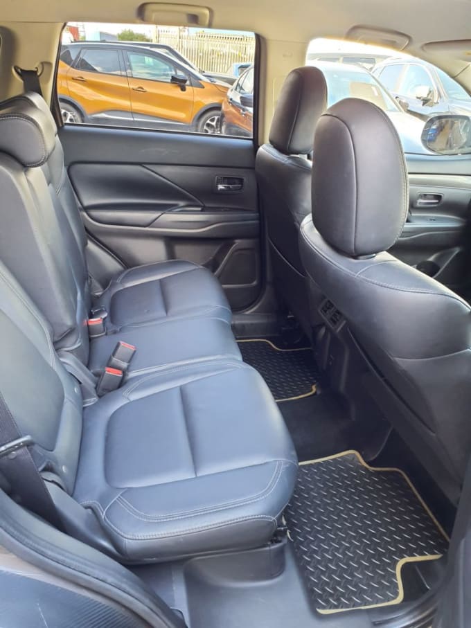 2025 Mitsubishi Outlander