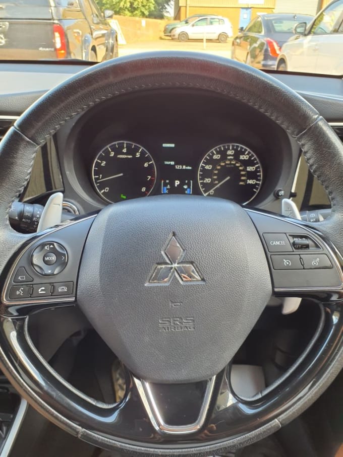 2025 Mitsubishi Outlander