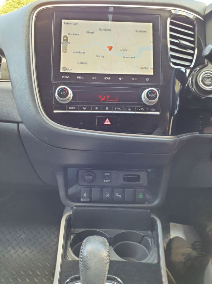 2025 Mitsubishi Outlander