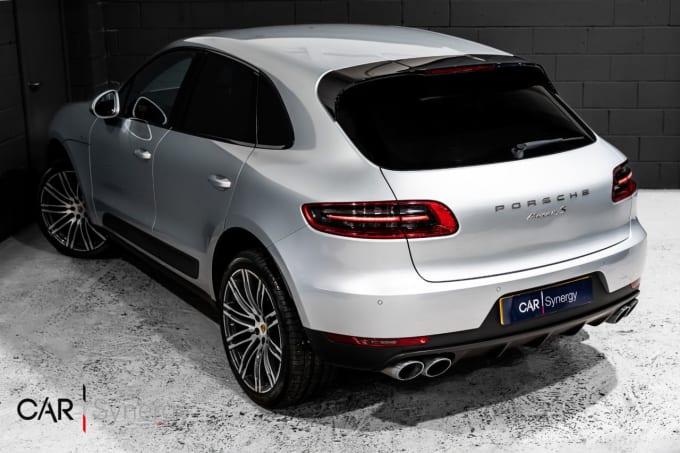 2025 Porsche Macan