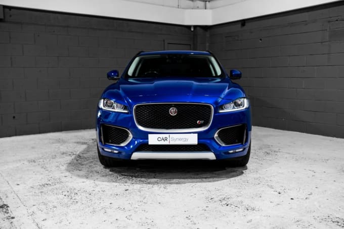 2025 Jaguar F-pace