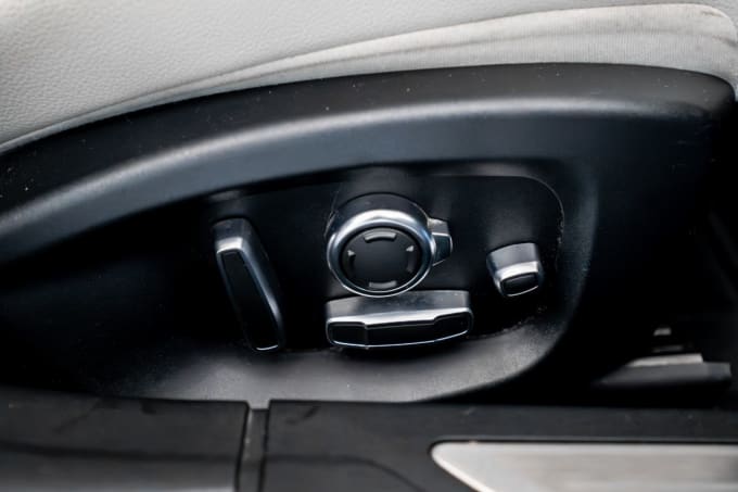 2025 Jaguar Xf