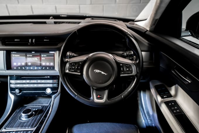 2025 Jaguar Xf