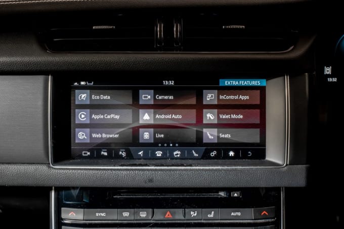 2025 Jaguar Xf