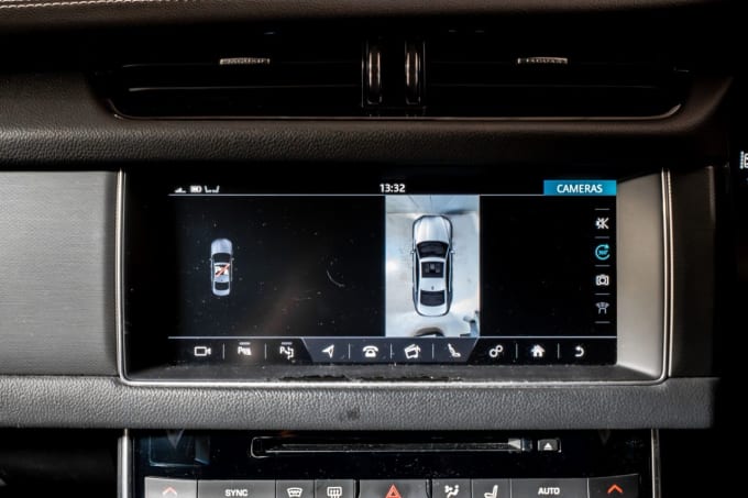 2025 Jaguar Xf