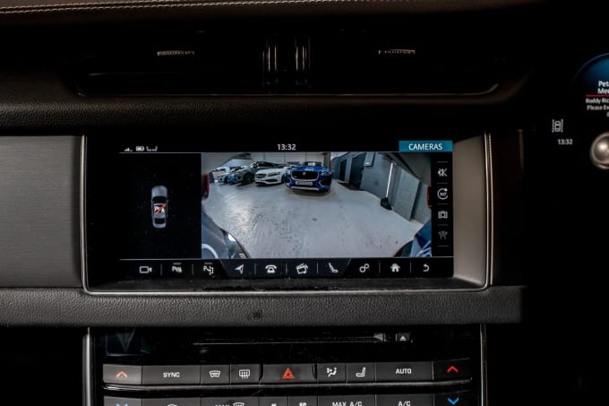 2025 Jaguar Xf