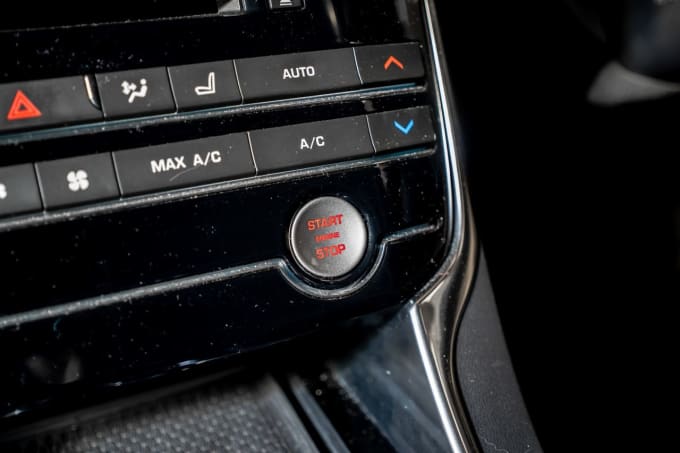 2025 Jaguar Xf