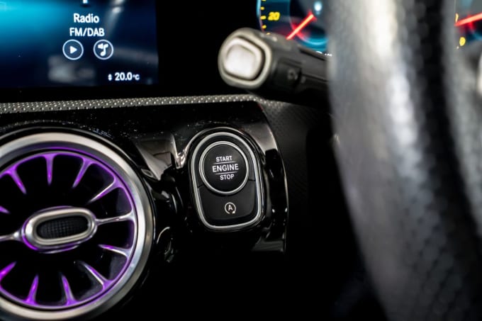 2025 Mercedes-benz Cla