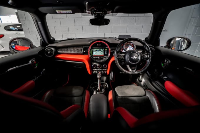 2025 Mini Hatch