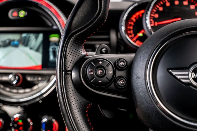 2025 Mini Hatch