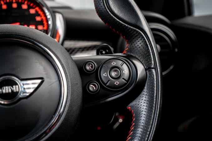 2025 Mini Hatch