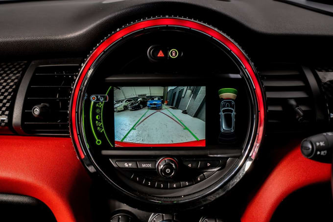 2025 Mini Hatch