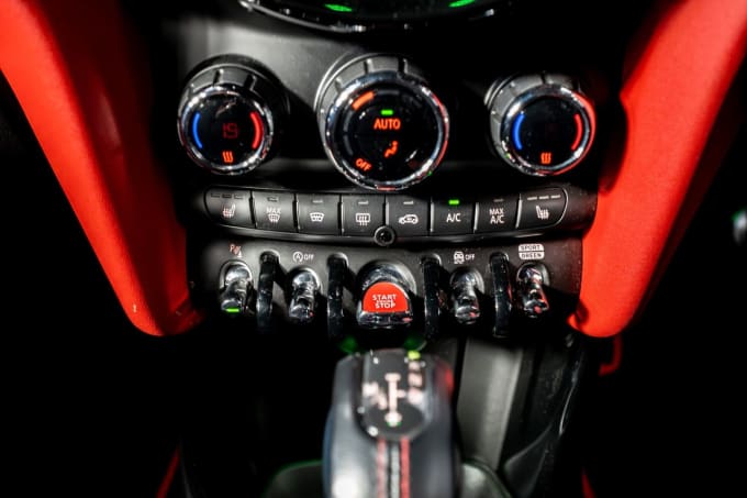 2025 Mini Hatch