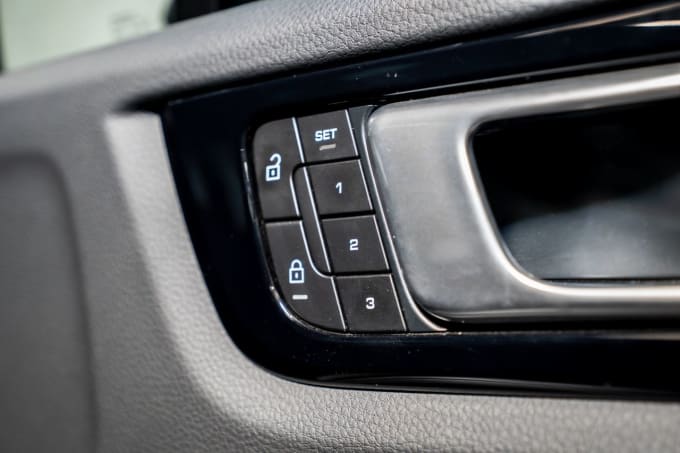 2025 Porsche Cayenne