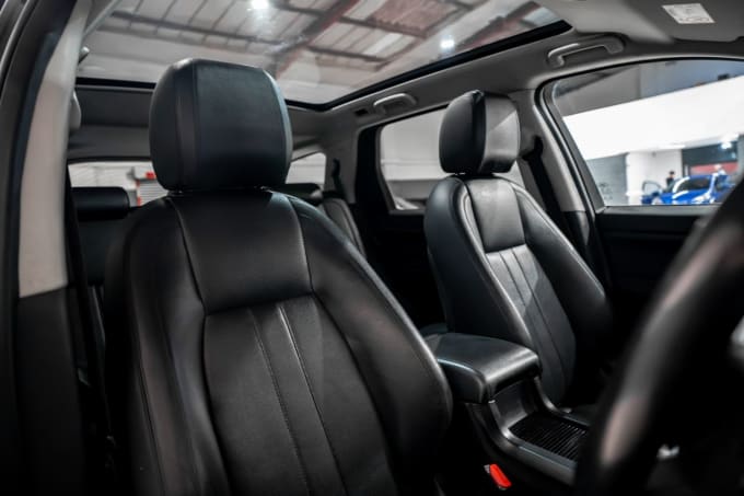 2025 Land Rover Discovery Sport