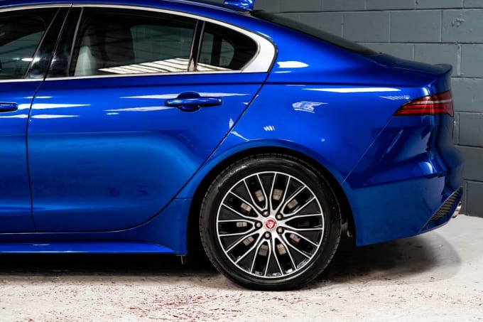 2025 Jaguar Xe