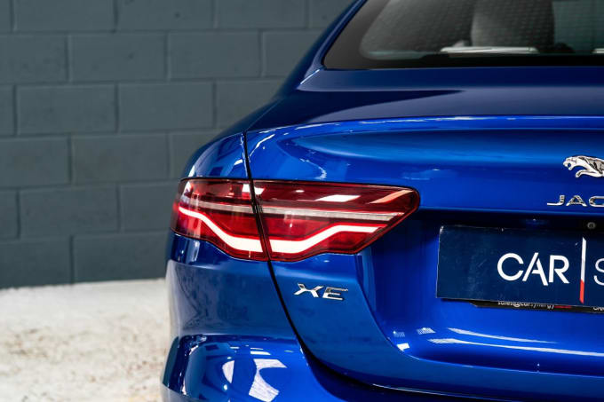 2025 Jaguar Xe