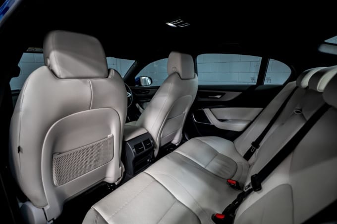 2025 Jaguar Xe