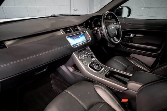 2025 Land Rover Range Rover Evoque