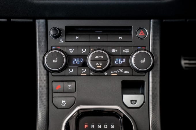 2025 Land Rover Range Rover Evoque