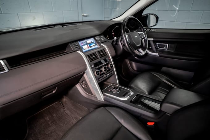 2025 Land Rover Discovery Sport